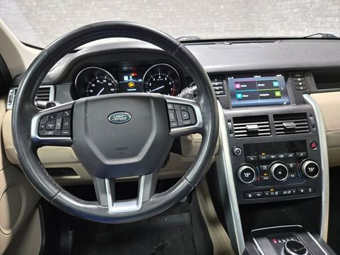 Used 2019 Land Rover Discovery Sport HSE image 16