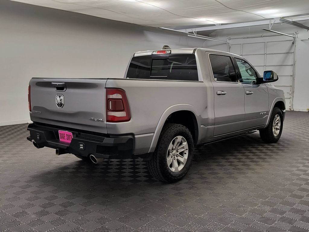 Used 2022 RAM 1500 Laramie AWD/4WD image 9