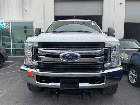 Used 2018 Ford F250 XL w/ STX Appearance Package image 2