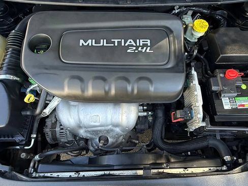 Used 2015 Dodge Dart SXT FWD image 12