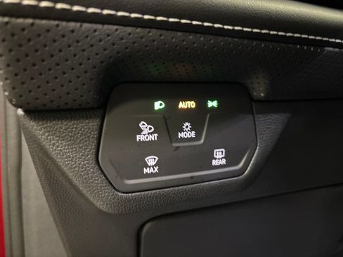 Used 2024 Volkswagen Atlas SE AWD/4WD image 29