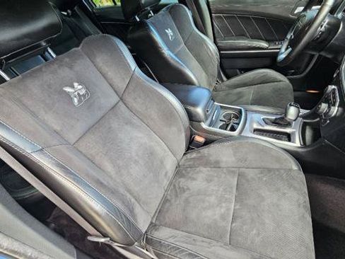 Used 2019 Dodge Charger Scat Pack w/ Dynamics Package RWD image 22