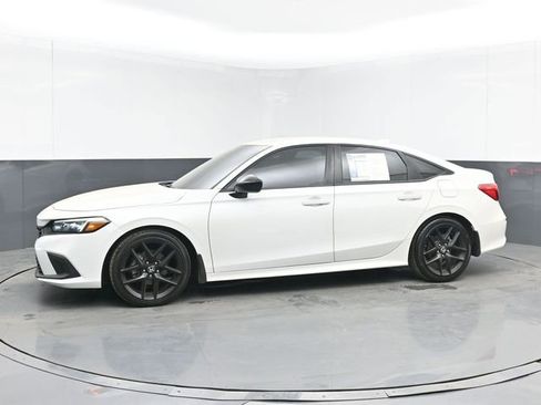 Used 2023 Honda Civic Sport image 6