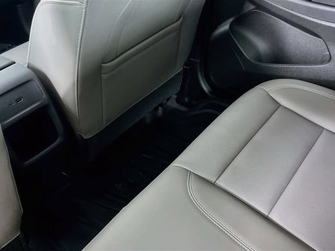 Certified 2024 Buick Envista Avenir FWD image 23