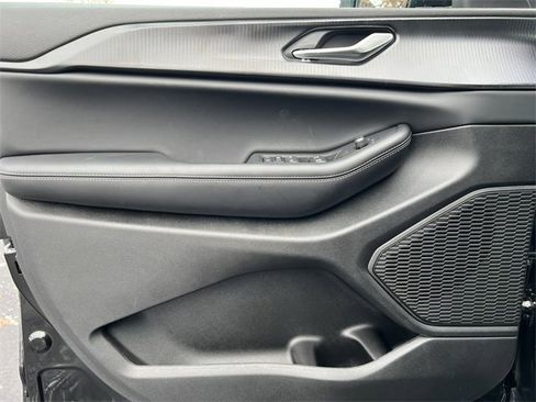 New 2025 Jeep Grand Cherokee L Laredo w/ Luxury Tech Group I image 16