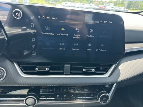 New 2026 Chevrolet Equinox LT w/ Convenience Package II AWD/4WD image 12