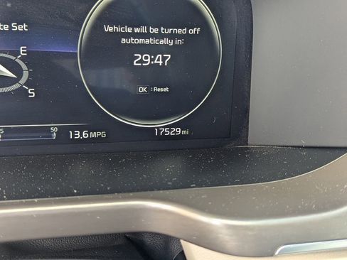 Used 2023 Kia Sorento SX image 31