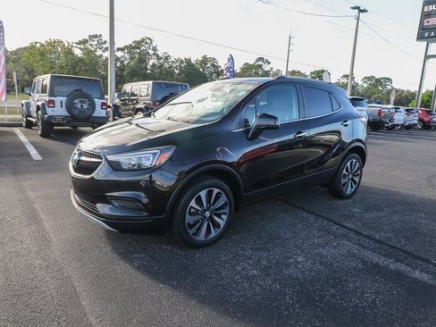 Used 2021 Buick Encore Preferred image 4
