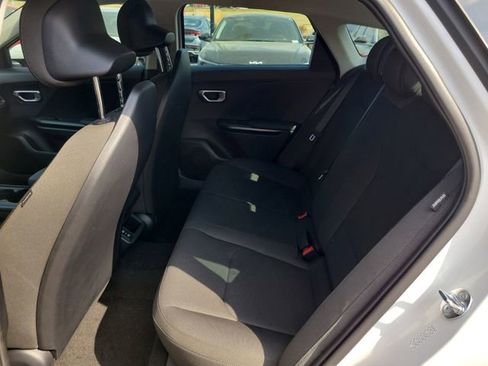 New 2026 Kia K4 LX image 11