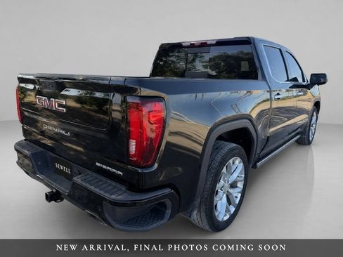 Used 2022 GMC Sierra 1500 Denali w/ Technology Package AWD/4WD image 3