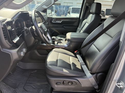 Used 2024 GMC Sierra 1500 Elevation w/ Elevation Premium Package RWD image 13