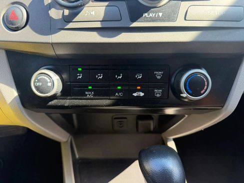 Used 2012 Honda Civic LX image 18
