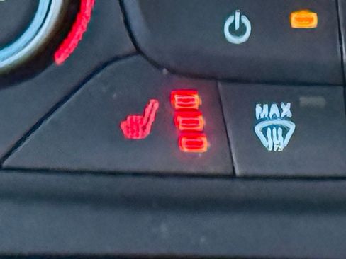 Used 2019 Ford Escape SEL image 22