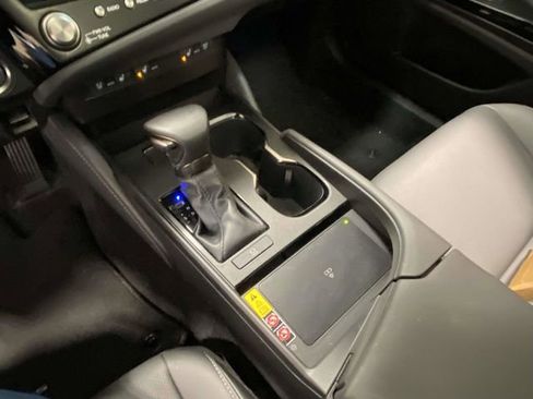 Used 2025 Lexus ES 350 w/ Premium Package image 17