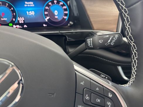 New 2026 Volkswagen Atlas SE image 18