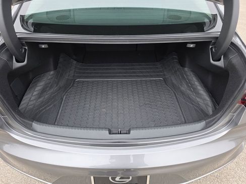 Used 2025 Acura TLX w/ Technology Package image 16