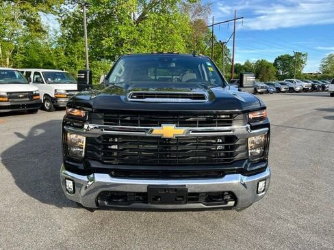Used 2024 Chevrolet Silverado 3500 LT w/ All Star Edition AWD/4WD image 3