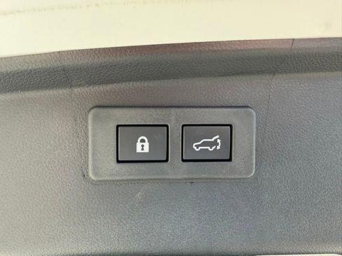 Used 2025 Subaru Outback Onyx Edition w/ Popular Package #2 AWD/4WD image 8