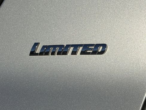 Used 2019 Toyota 4Runner Limited image 8