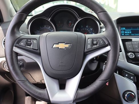 Used 2014 Chevrolet Cruze LT FWD image 6