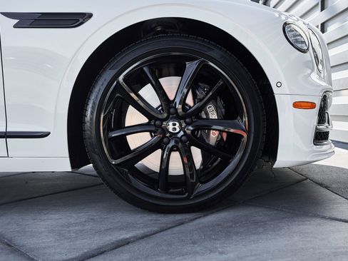 Used 2024 Bentley Flying Spur S V8 image 16