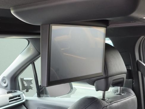 Used 2025 Toyota Sienna Limited FWD image 25