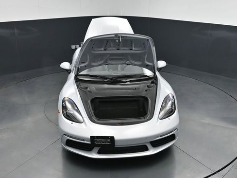 Used 2024 Porsche 718 Boxster RWD image 31