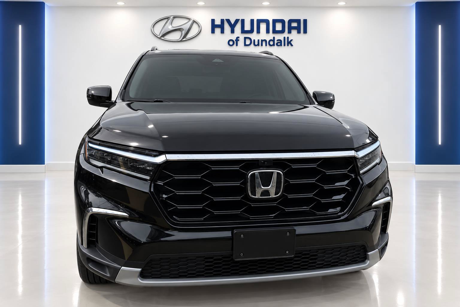 Used 2025 Honda Pilot Elite image 1