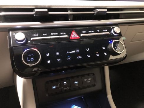 New 2025 Hyundai Tucson Limited image 33