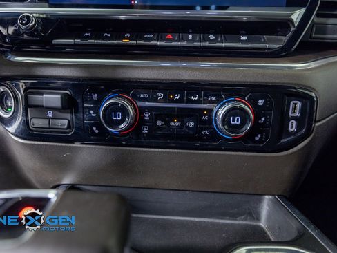 Used 2023 GMC Sierra 1500 SLT image 20