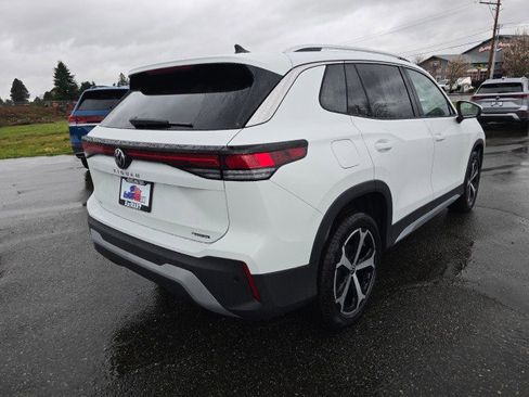 New 2026 Volkswagen Tiguan SE image 3