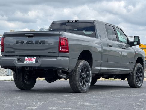 New 2026 RAM 2500 Laramie AWD/4WD image 3