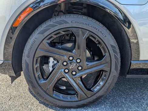 Used 2025 Chevrolet Equinox EV RS image 6