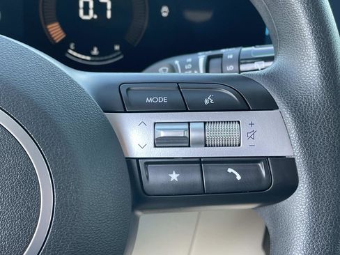 Certified 2025 Hyundai Tucson SEL image 9