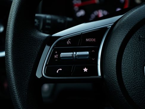 Used 2023 Kia Forte LXS w/ LXS Technology Package image 29