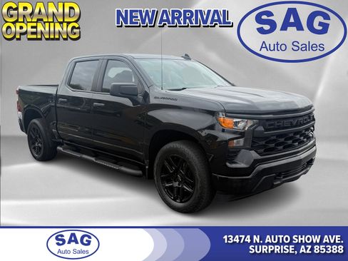Used 2024 Chevrolet Silverado 1500 Custom w/ Turbomax Blackout Package image 1