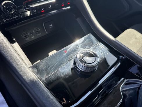 Used 2023 Jeep Grand Cherokee L Laredo w/ Luxury Tech Group I image 23