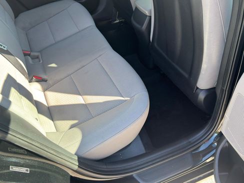 Used 2020 Hyundai Elantra SEL FWD image 31
