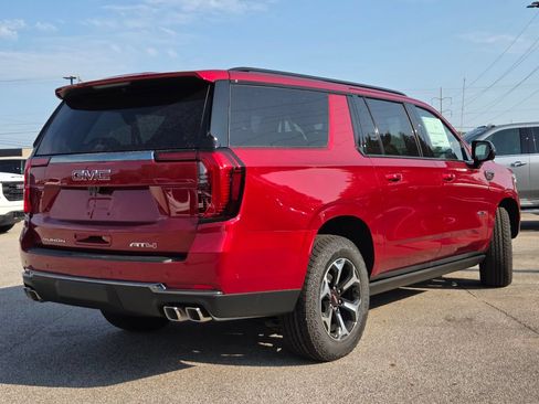 New 2026 GMC Yukon XL AT4 w/ AT4 Premium Plus Package AWD/4WD image 20