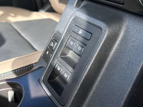 Used 2024 Ford Bronco Wildtrak AWD/4WD image 28