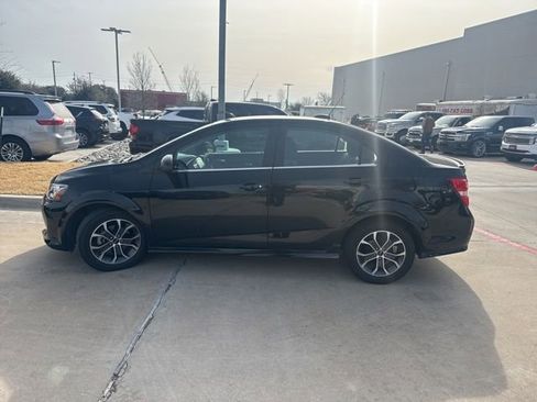 Used 2020 Chevrolet Sonic LT w/ RS Package image 6