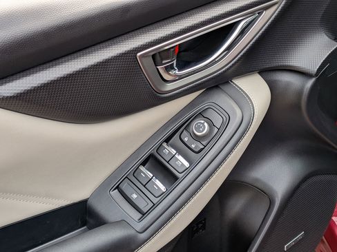 Certified 2024 Subaru Forester Limited AWD/4WD image 9