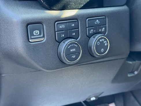 Used 2024 Chevrolet Silverado 1500 LT AWD/4WD image 16