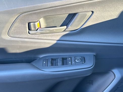 New 2026 Toyota Prius Plug-In Hybrid FWD image 34