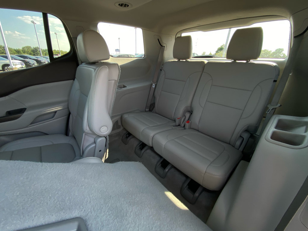 Used 2021 GMC Acadia SLT AWD/4WD image 10
