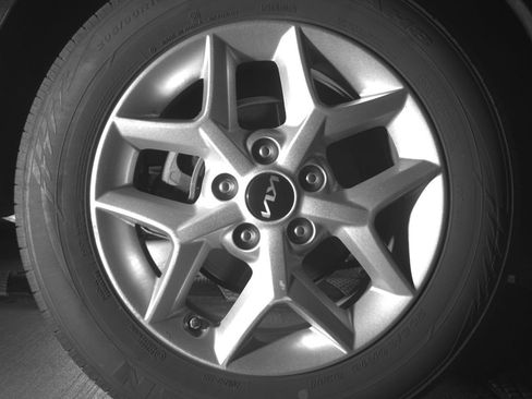 Used 2025 Kia Soul LX w/ LX Technology Package FWD image 15
