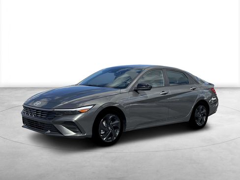 New 2026 Hyundai Elantra Sport image 2