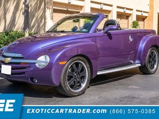 Used 2004 Chevrolet SSR w/ Preferred Equipment Group RWD video 1
