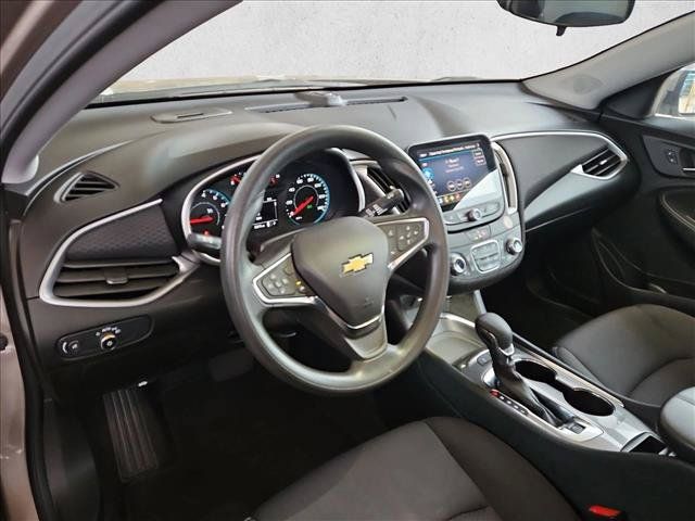 Certified 2025 Chevrolet Malibu LT FWD image 10