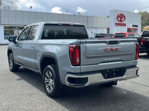 Used 2026 GMC Sierra 1500 SLT AWD/4WD image 4